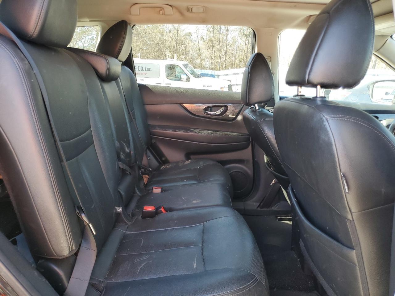 2016 Nissan Rogue VIN 5N1AT2MV3GC855132 Copart auction photo, front end / minor dent/scratches damage thumbnail 11