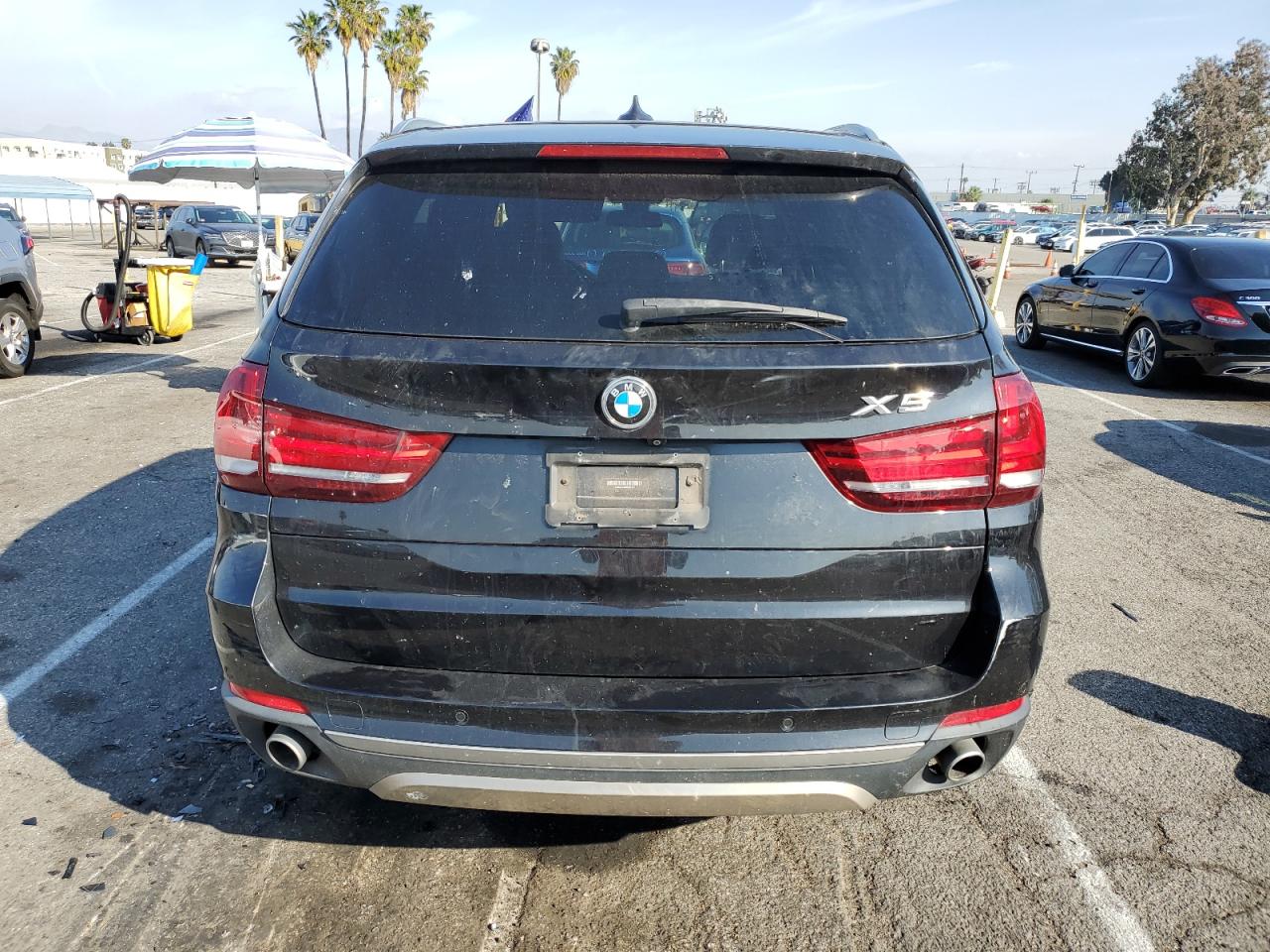 2017 BMW X5 VIN 5UXKR2C38H0X05557 Copart auction photo, burn / minor dent/scratches damage thumbnail 6