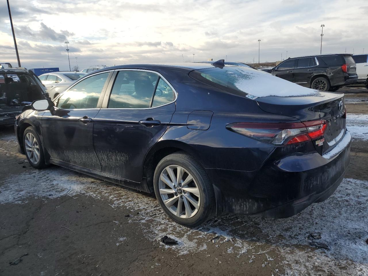 2022 Toyota Camry VIN 4T1C11AK1NU647048 Copart auction photo, mechanical / front end damage thumbnail 2