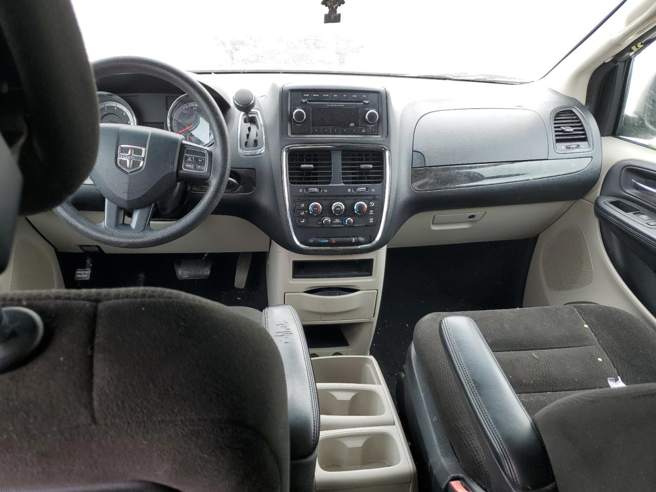 2015 Dodge Caravan VIN 2C4RDGBG0FR608081 Copart auction photo, all over damage thumbnail 8