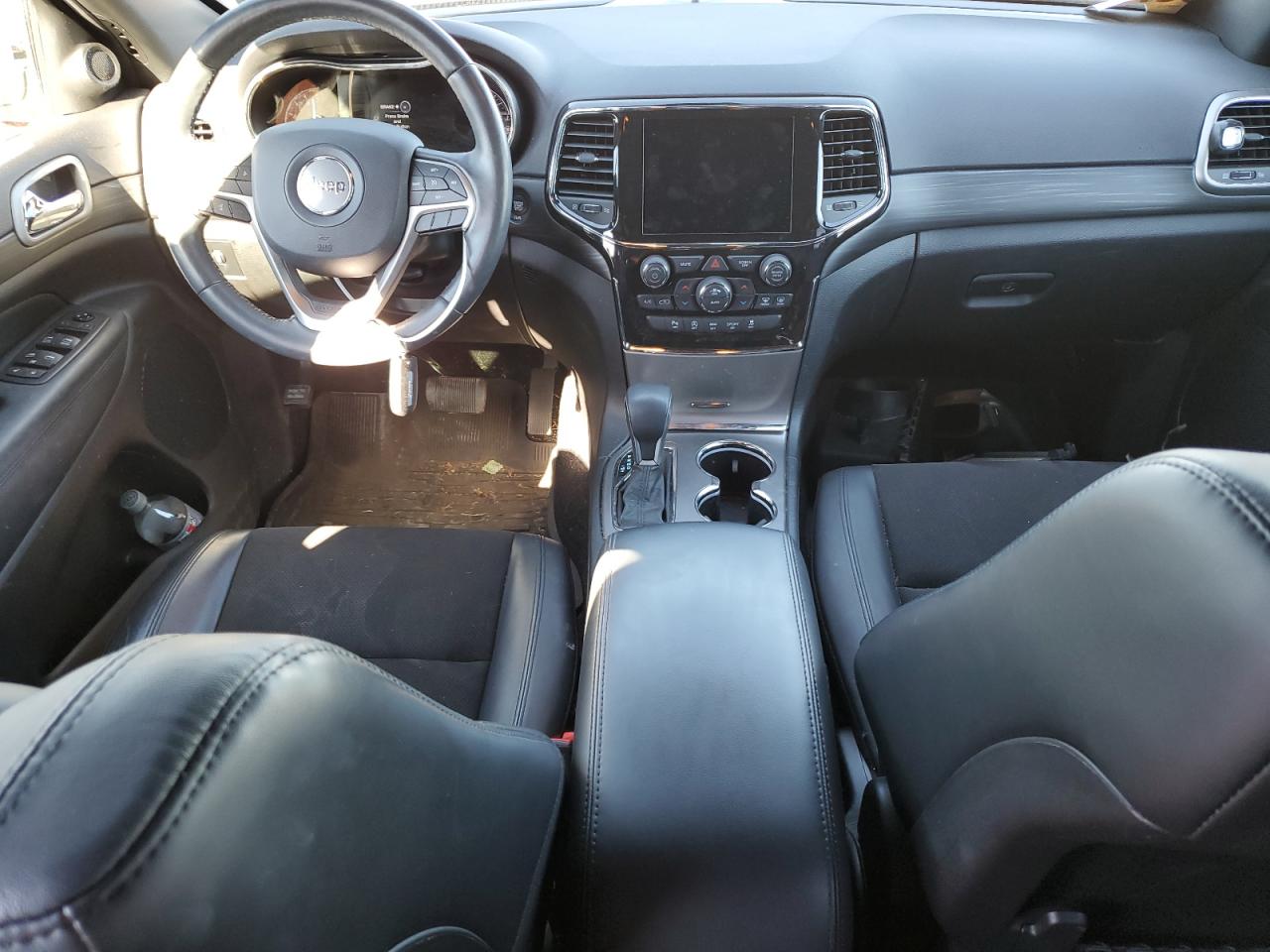 2021 Jeep Grand Cherokee VIN 1C4RJFAG9MC737236 Copart auction photo, front end damage thumbnail 8