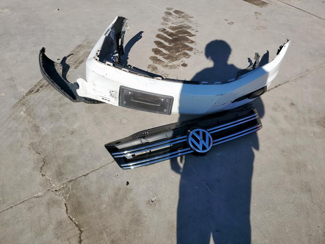 2015 Volkswagen Tiguan VIN WVGAV7AX1FW539982 Copart auction photo, front end damage thumbnail 13