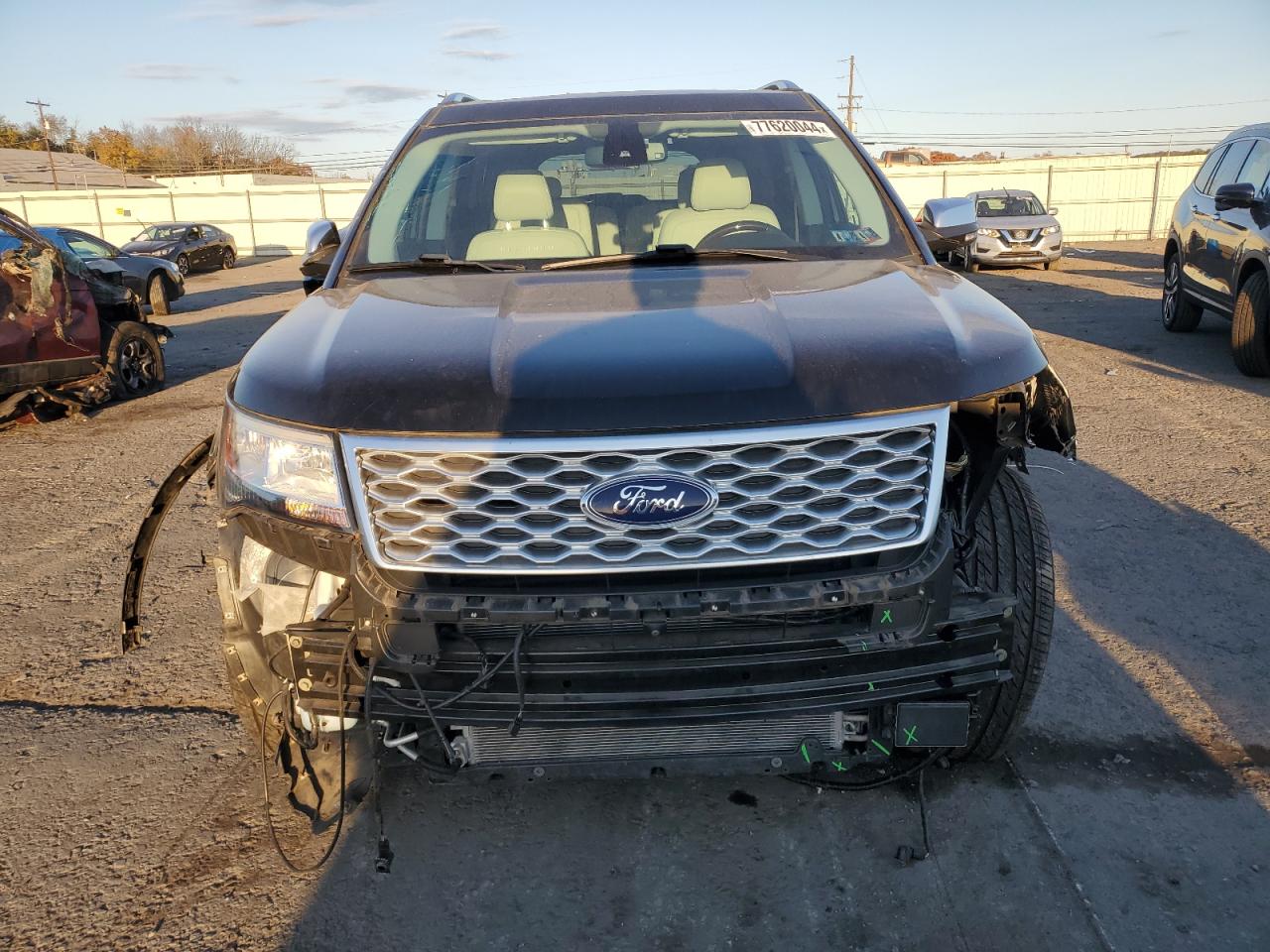 2017 Ford Explorer VIN 1FM5K8HT5HGC59532 Copart auction photo, front end / side damage thumbnail 5