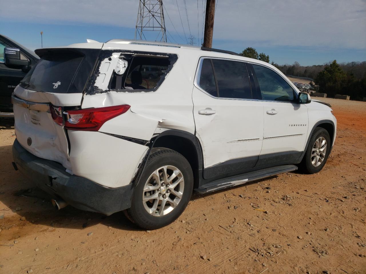 2018 Chevrolet Traverse VIN 1GNERGKW1JJ225259 Copart auction photo, all over damage thumbnail 3