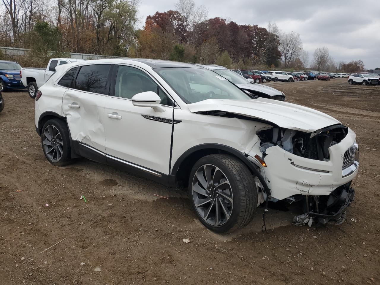 2022 Lincoln Nautilus VIN 2LMPJ8KP8NBL08544 Copart auction photo, front end / side damage thumbnail 4