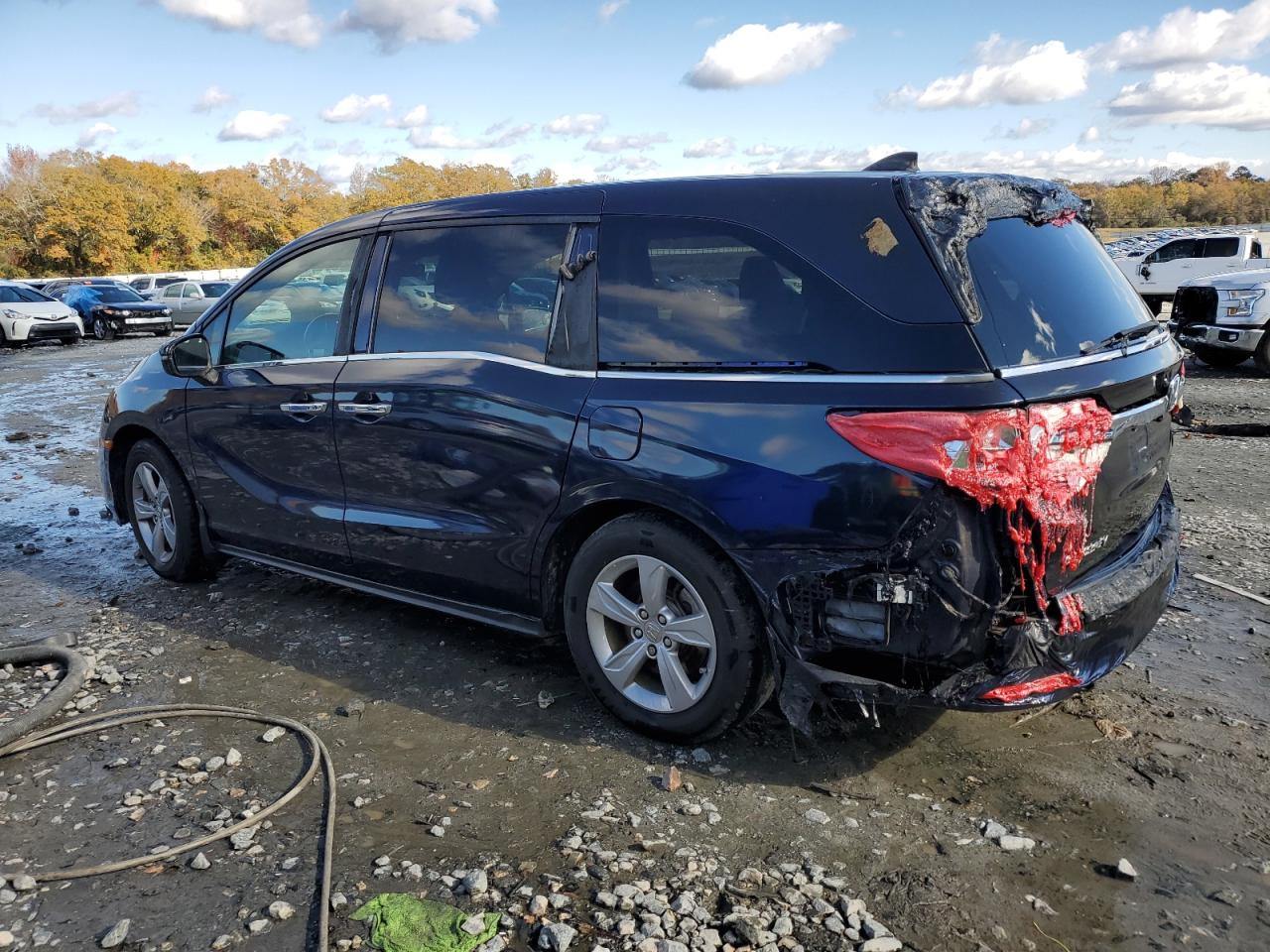 2018 Honda Odyssey VIN 5FNRL6H76JB103350 Copart auction photo, burn damage thumbnail 2