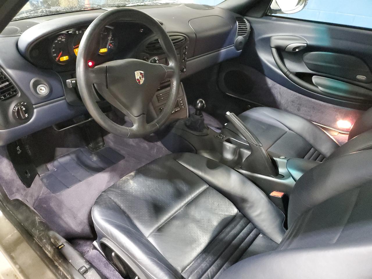 2001 Porsche Boxster VIN WP0CA29801U626432 Copart auction photo, minor dent/scratches damage thumbnail 8