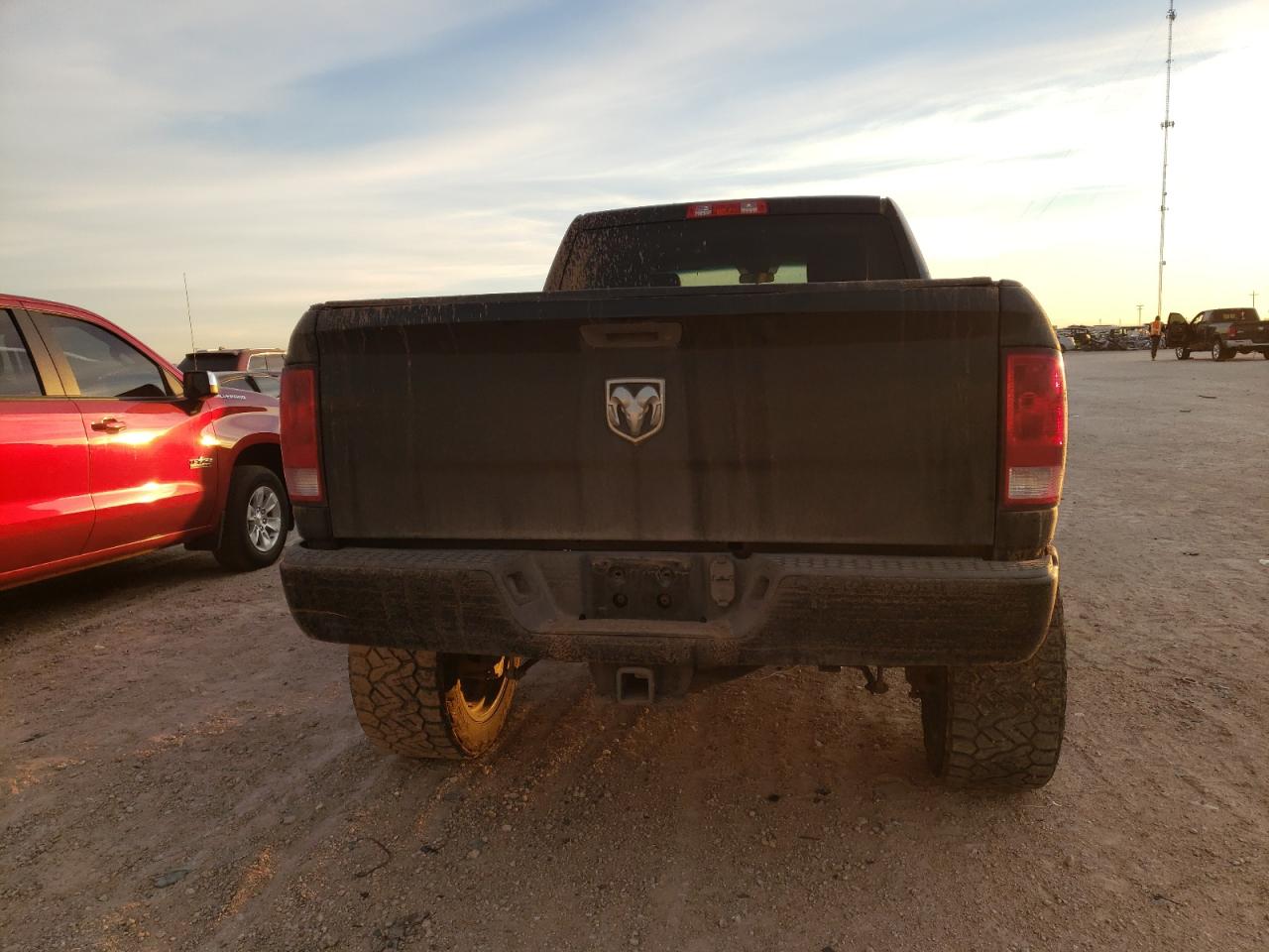 2015 RAM 2500 VIN 3C6UR5CL5FG620283 Copart auction photo, water/flood damage thumbnail 6