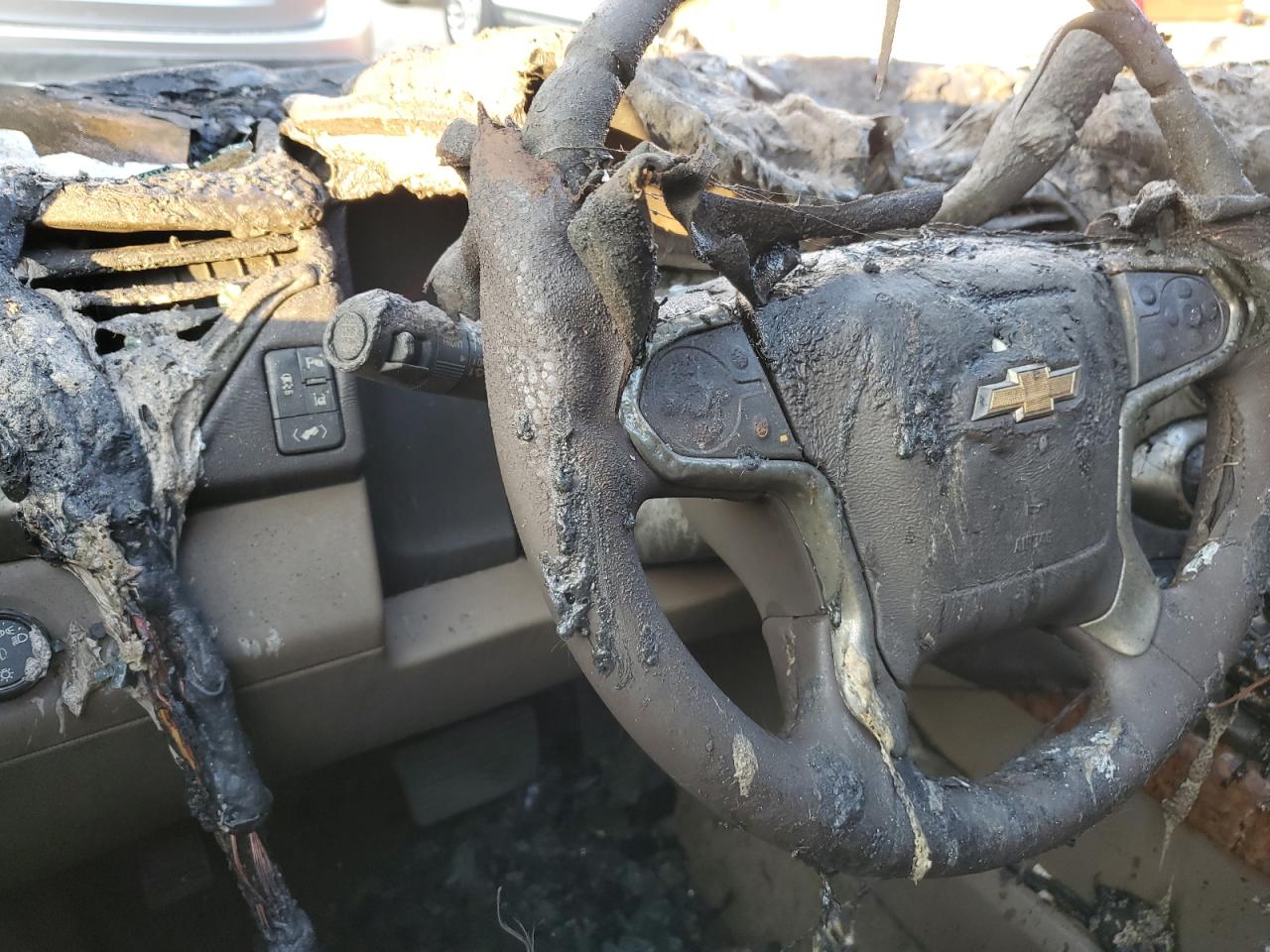 2015 Chevrolet Tahoe VIN 1GNSCCKC9FR109030 Copart auction photo, burn - engine damage thumbnail 9