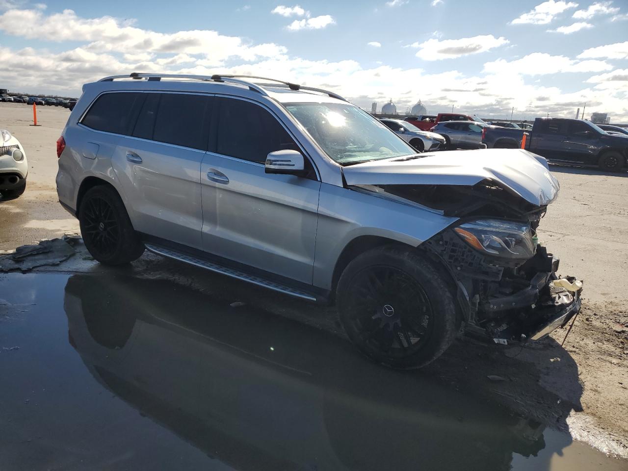 2017 Mercedes-Benz GLS-klasse VIN 4JGDF6EEXHA755469 Copart auction photo, front end damage thumbnail 4