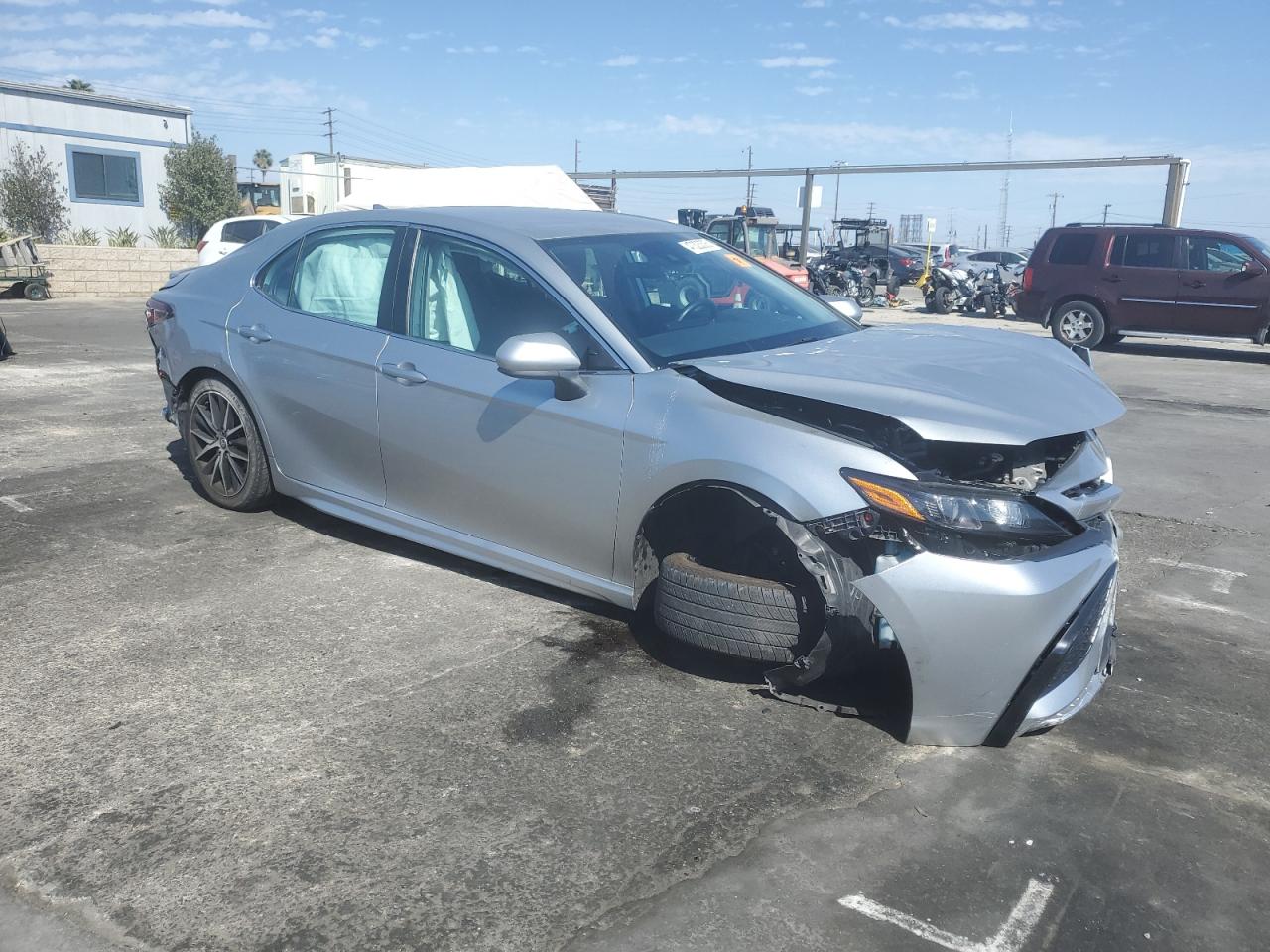 2021 Toyota Camry VIN 4T1G11AK4MU424454 Copart auction photo, front end damage thumbnail 4