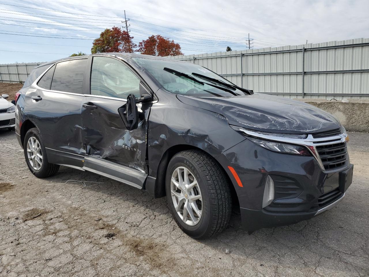 2022 Chevrolet Equinox VIN 2GNAXUEV3N6133773 Copart auction photo, rollover damage thumbnail 4