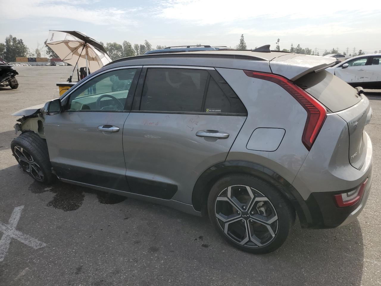 2023 KIA Niro VIN KNDCT3LE2P5042275 Copart auction photo, front end / side damage thumbnail 2