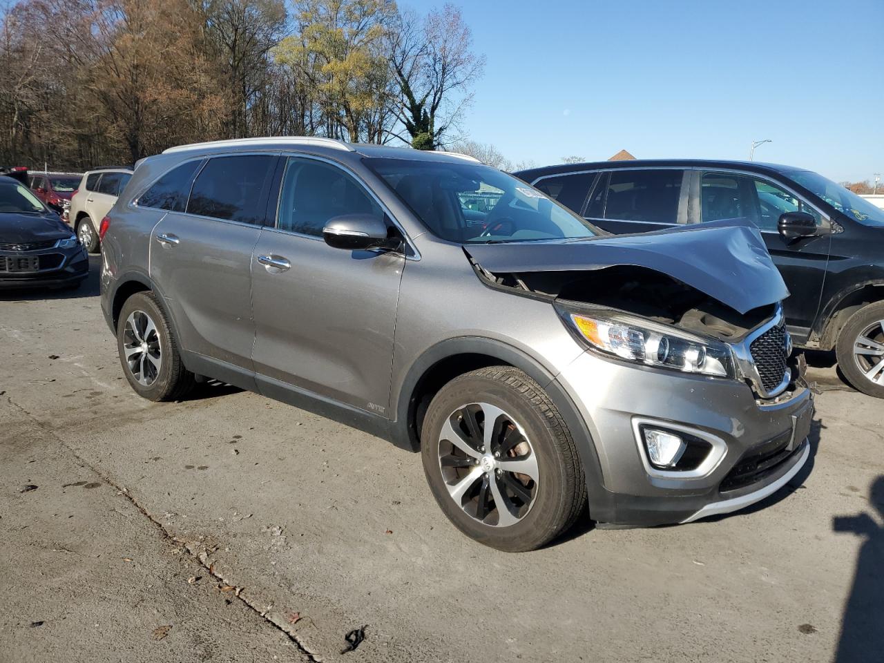 2016 KIA Sorento VIN 5XYPHDA14GG037031 Copart auction photo, front end / mechanical damage thumbnail 4
