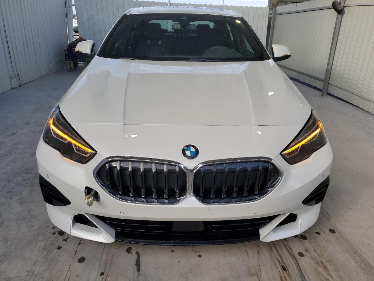 2024 BMW 2er VIN WBA53AK06R7R50865 Copart auction photo, front end / minor dent/scratches damage thumbnail 5
