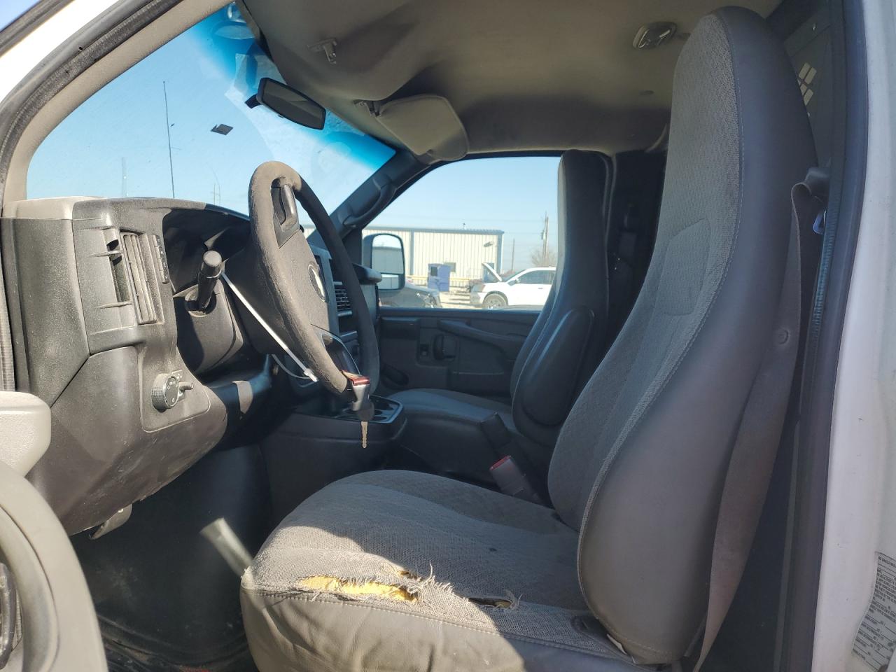 2011 Chevrolet Express VIN 1GCWGGBA4B1155880 Copart auction photo, front end damage thumbnail 7