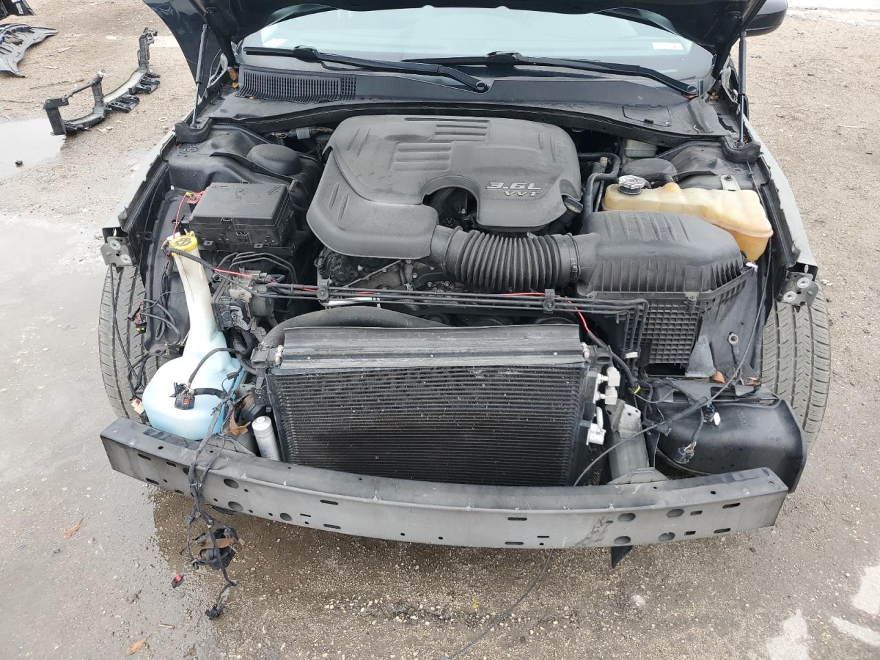 2015 Chrysler 300 VIN 2C3CCAAG0FH772612 Copart auction photo, front end / rear end damage thumbnail 11
