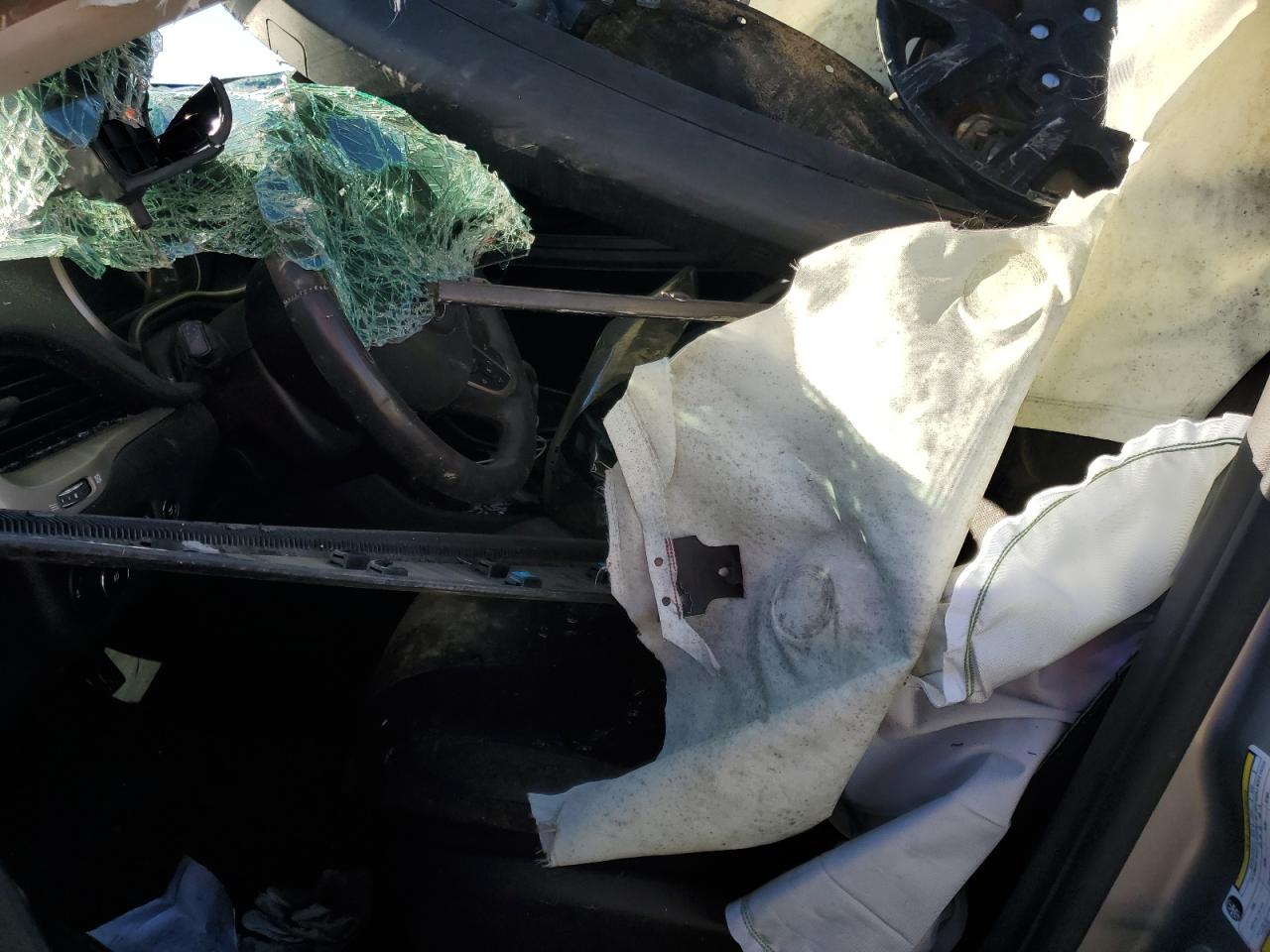 2015 Jeep Cherokee VIN 1C4PJMBB1FW659292 Copart auction photo, all over damage thumbnail 7