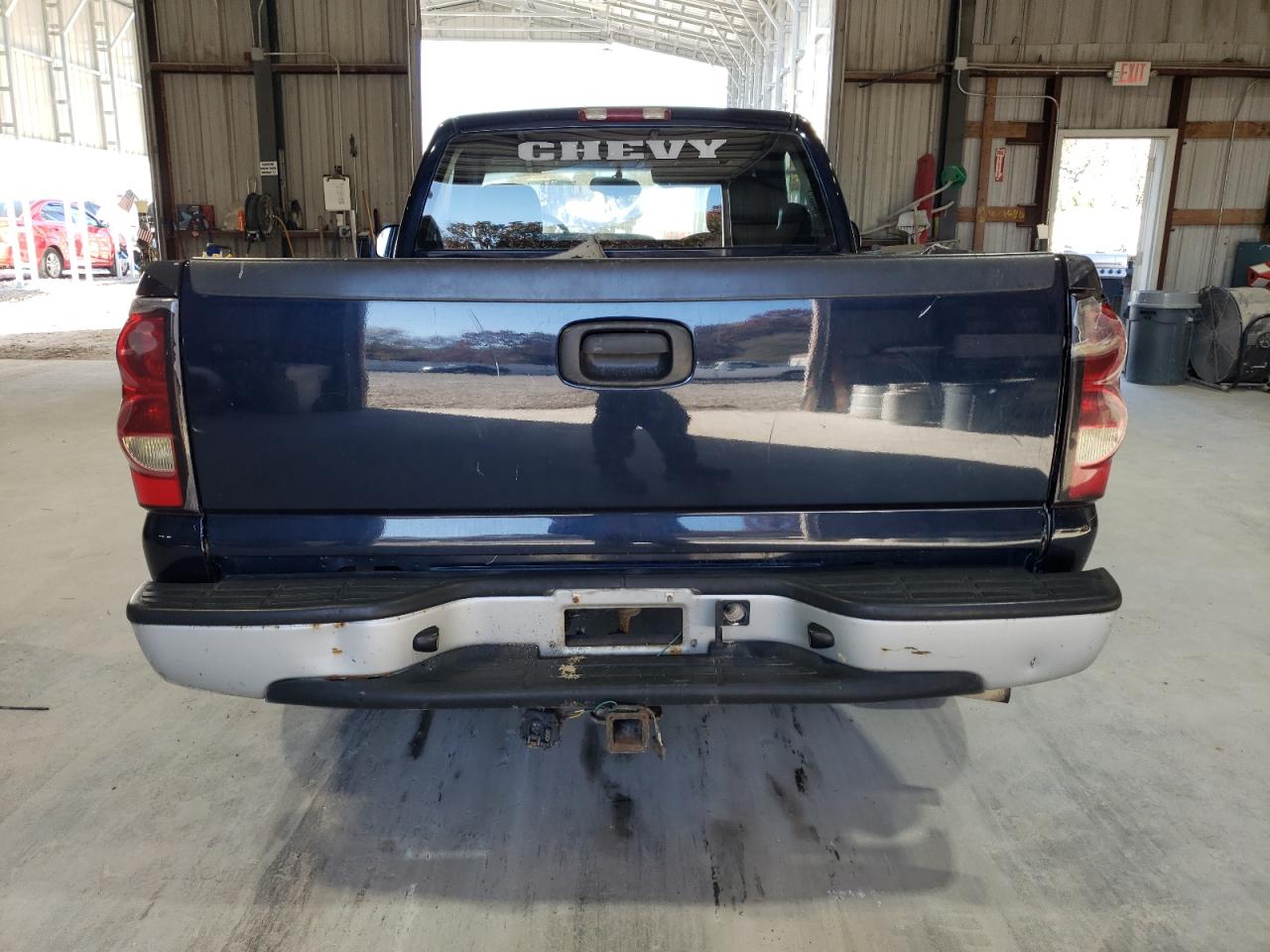2005 Chevrolet Silverado VIN 1GCEC14X45Z126651 Copart auction photo, front end / minor dent/scratches damage thumbnail 6