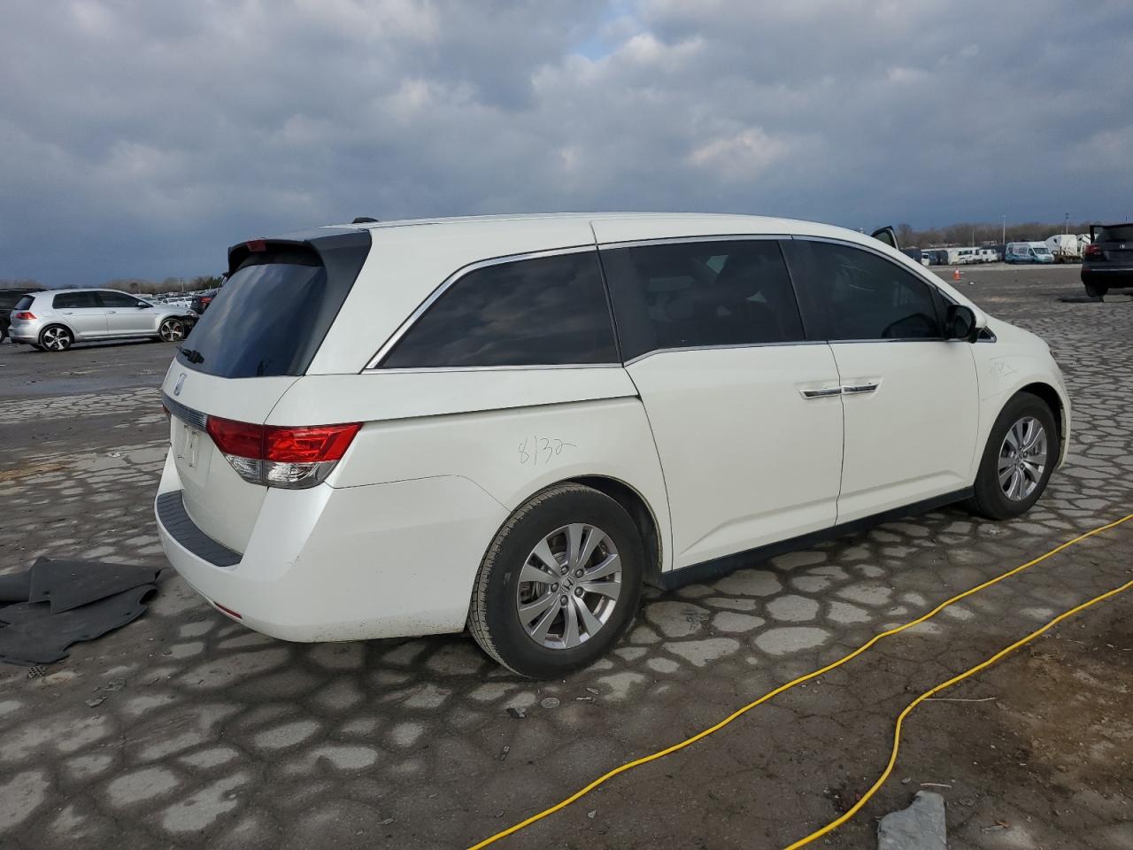 2016 Honda Odyssey VIN 5FNRL5H61GB076679 Copart auction photo, all over damage thumbnail 3