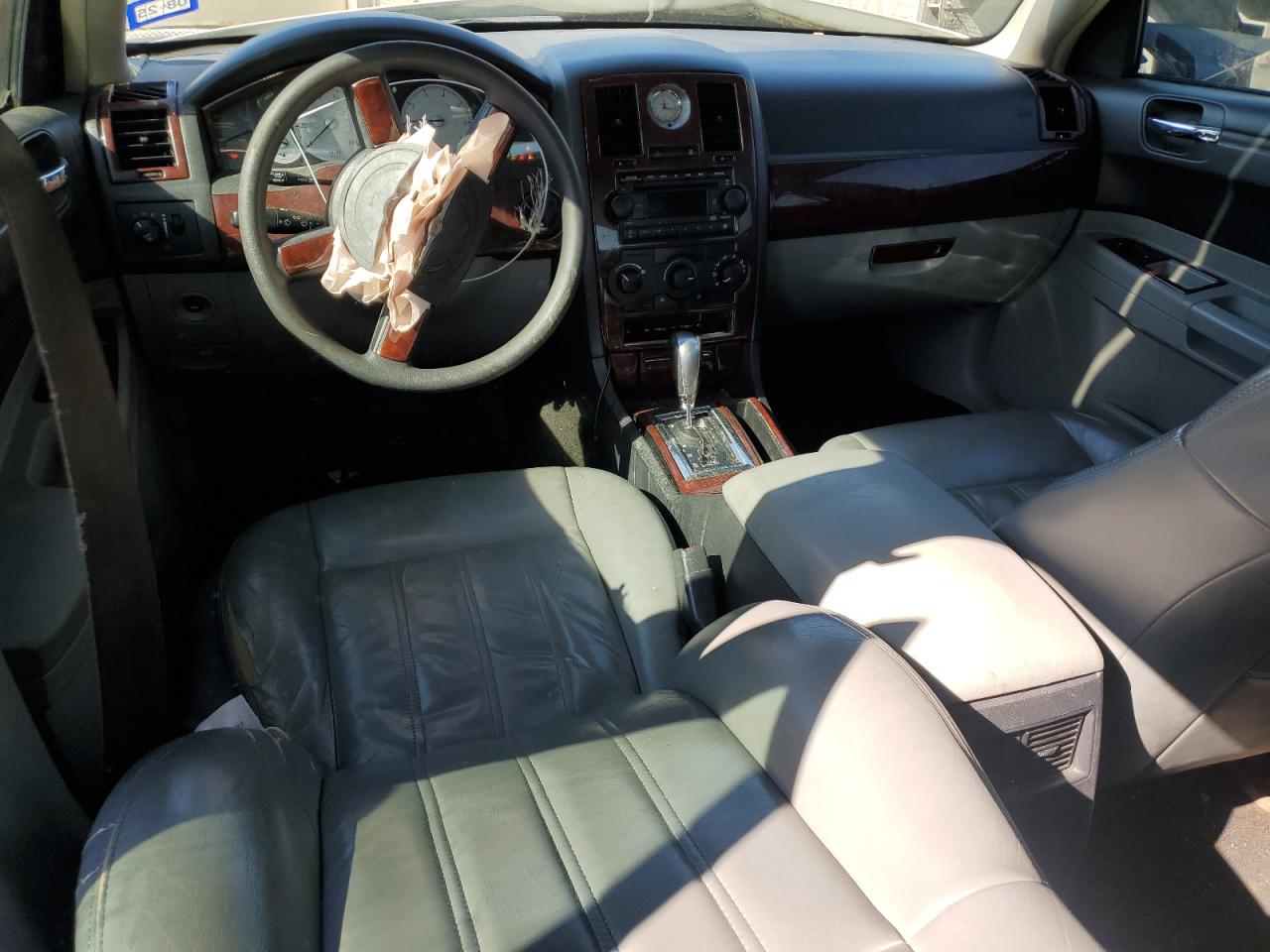 2006 Chrysler 300 VIN 2C3KA53GX6H267201 Copart auction photo, all over damage thumbnail 8
