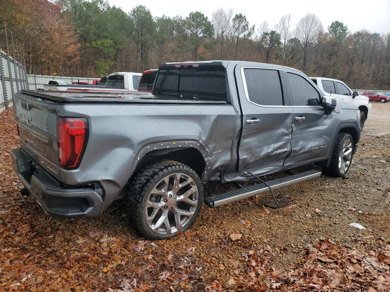 2021 GMC Sierra VIN 3GTU9FEL7MG180768 Copart auction photo, side / rear end damage thumbnail 3