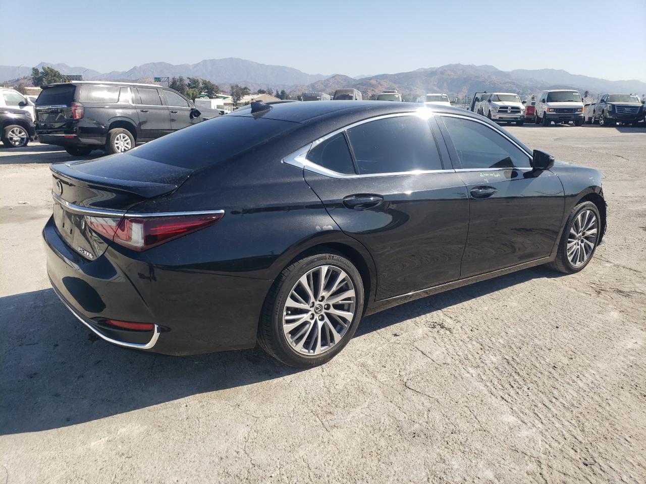 2023 Lexus ES VIN 58ADA1C15PU033236 Copart auction photo, front end damage thumbnail 3