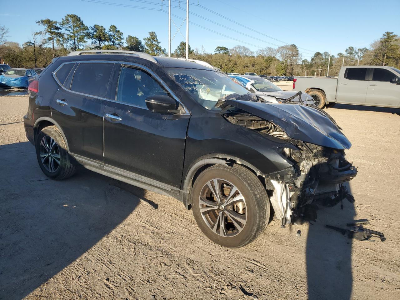 2017 Nissan Rogue VIN JN8AT2MT1HW398943 Copart auction photo, front end damage thumbnail 4