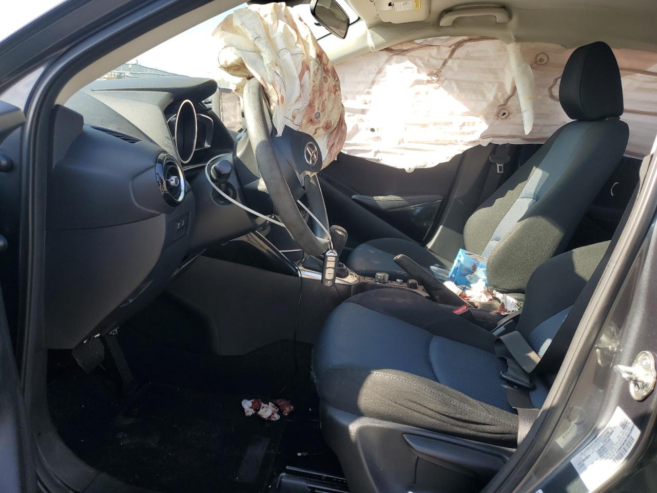 2018 Toyota Yaris VIN 3MYDLBYV1JY313491 Copart auction photo, all over damage thumbnail 7