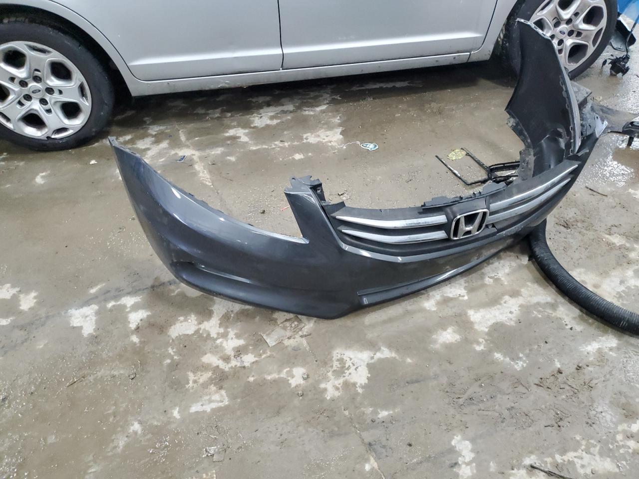 2011 Honda Accord VIN 1HGCP2F40BA024179 Copart auction photo, front end / rear end damage thumbnail 12