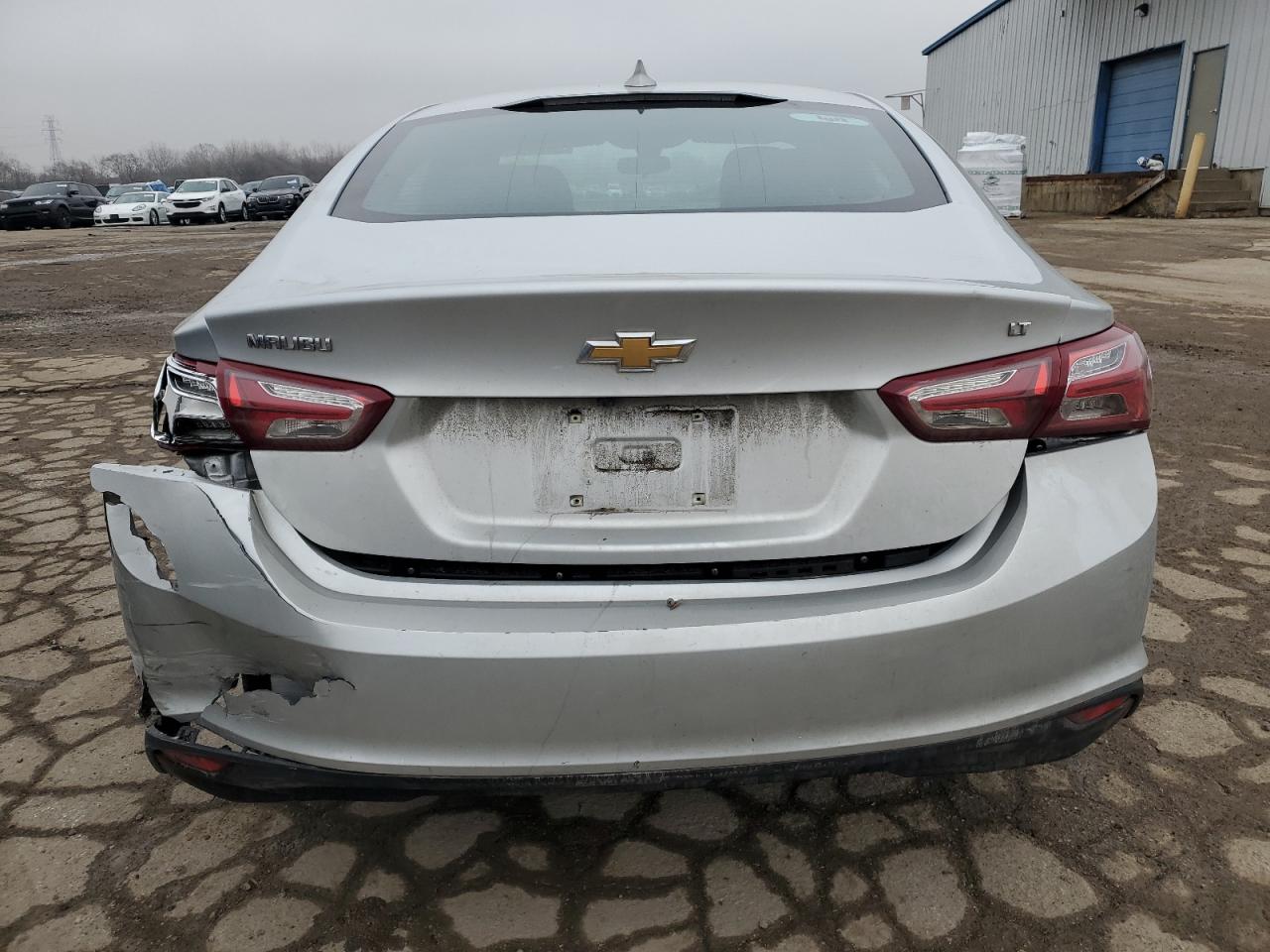 2022 Chevrolet Malibu VIN 1G1ZD5ST0NF157136 Copart auction photo, rear end / minor dent/scratches damage thumbnail 6