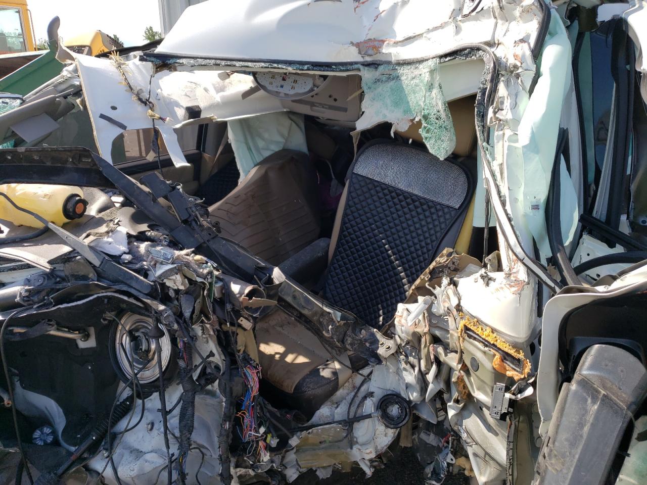 2015 Nissan Armada VIN 5N1AA0NE3FN623352 Copart auction photo, all over damage thumbnail 7