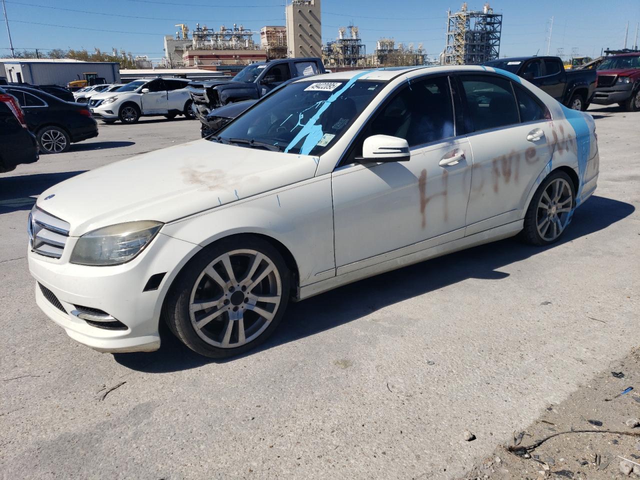 2011 Mercedes-Benz C-klasse VIN WDDGF5EBXBA524182