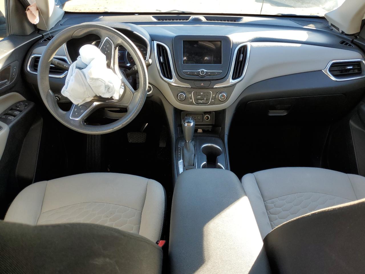 2019 Chevrolet Equinox VIN 2GNAXKEV1K6123954 Copart auction photo, front end damage thumbnail 8