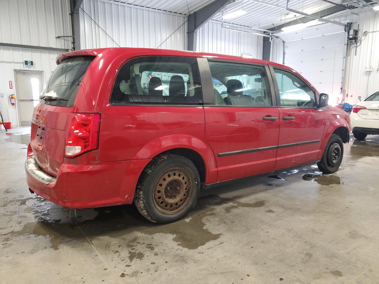 2015 Dodge Caravan VIN 2C4RDGBG1FR510581 Copart auction photo, front end / rear end damage thumbnail 3