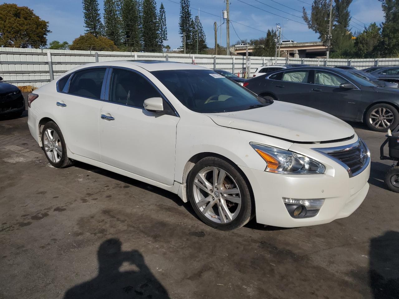 2015 Nissan Altima VIN 1N4BL3AP9FC255661 Copart auction photo, front end / side damage thumbnail 4