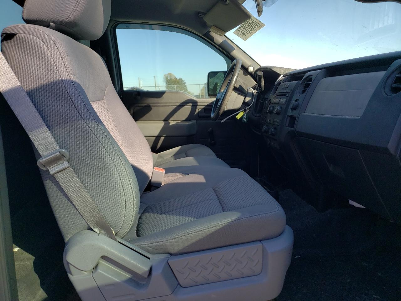 2013 Ford F-150 VIN 1FTMF1CMXDKE86363 Copart auction photo, front end / minor dent/scratches damage thumbnail 10