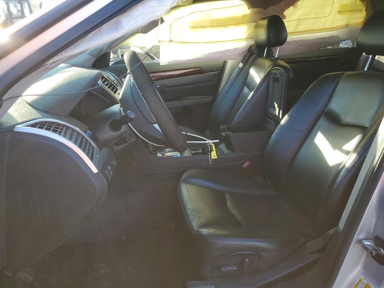 2009 Cadillac SRX VIN 1GYEE637890117173 Copart auction photo, front end / minor dent/scratches damage thumbnail 7