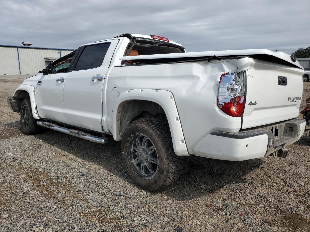 2017 Toyota Tundra VIN 5TFAW5F10HX622925 Copart auction photo, rollover / all over damage thumbnail 2