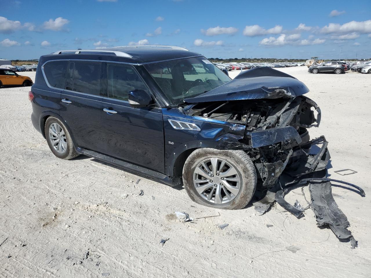 2017 Infiniti QX80 VIN JN8AZ2NF0H9642913 Copart auction photo, front end / side damage thumbnail 4