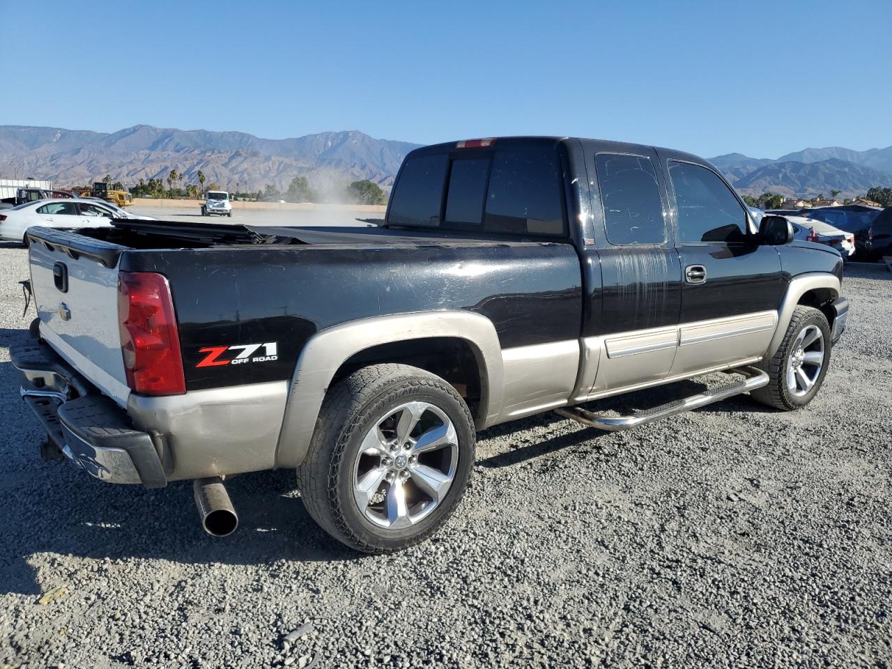 2003 Chevrolet Silverado VIN 2GCEK19TX31212920 Copart auction photo, minor dent/scratches damage thumbnail 3