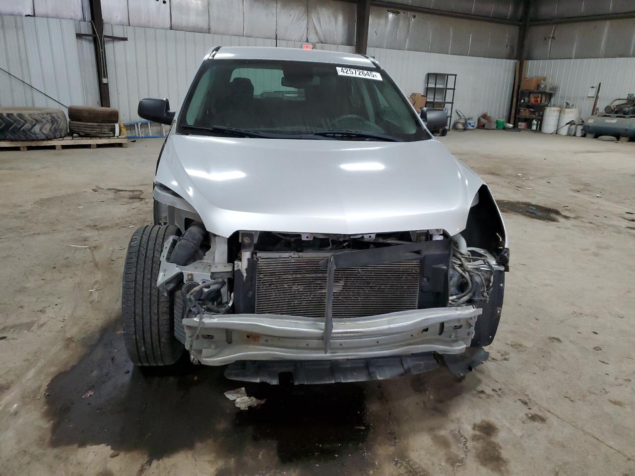 2015 Chevrolet Equinox VIN 1GNFLEEK4FZ104057 Copart auction photo, front end / side damage thumbnail 5