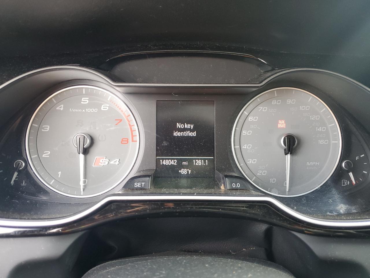 2014 Audi RS4 VIN WAUBGAFL9EA124827 Copart auction photo, minor dent/scratches damage thumbnail 9