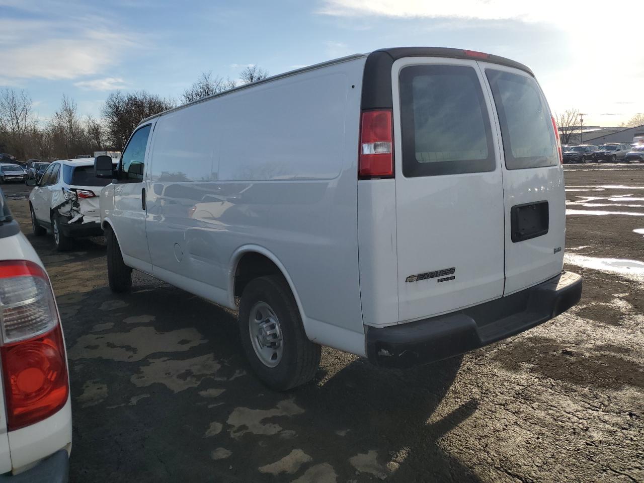 2016 Chevrolet Express VIN 1GCWGAFF1G1205404 Copart auction photo, front end / side damage thumbnail 2