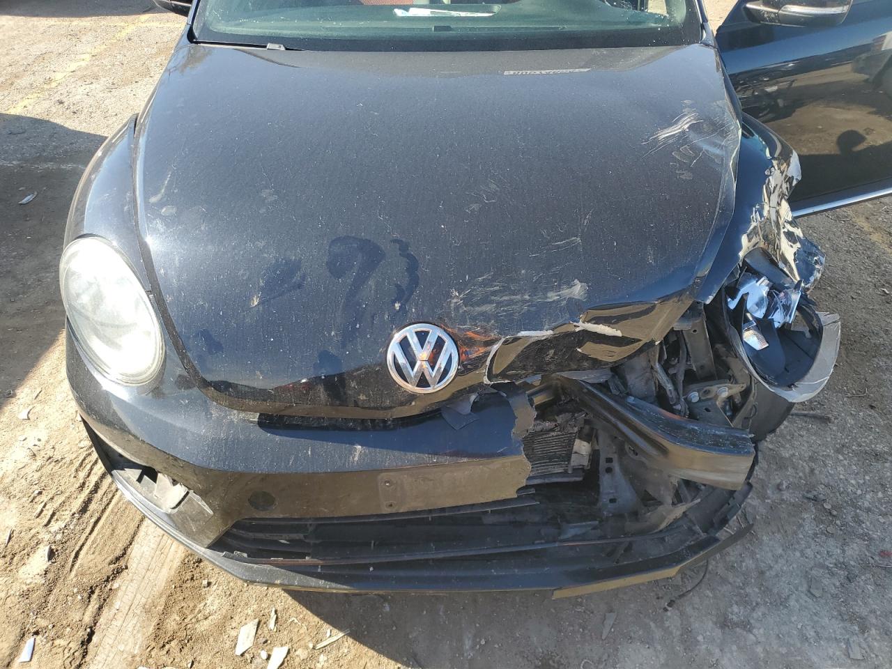 2017 Volkswagen Beetle VIN 3VWF17AT8HM625003 Copart auction photo, front end damage thumbnail 12
