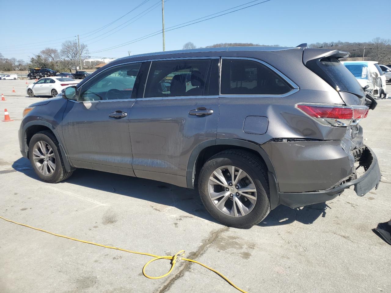 2014 Toyota Highlander VIN 5TDJKRFH1ES069977 Copart auction photo, rear end damage thumbnail 2