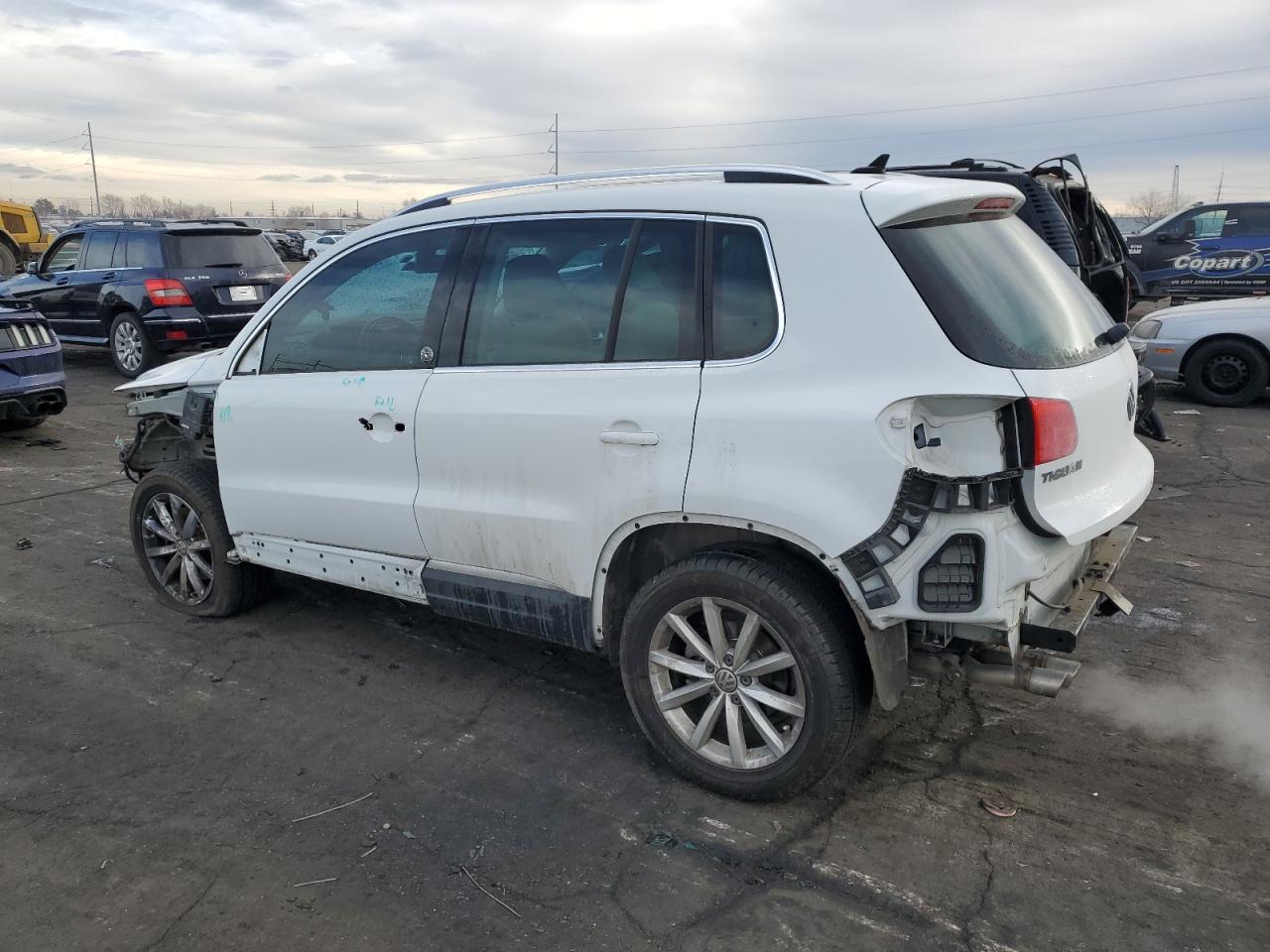 2017 Volkswagen Tiguan VIN WVGSV7AX7HK013595 Copart auction photo, front end damage thumbnail 2