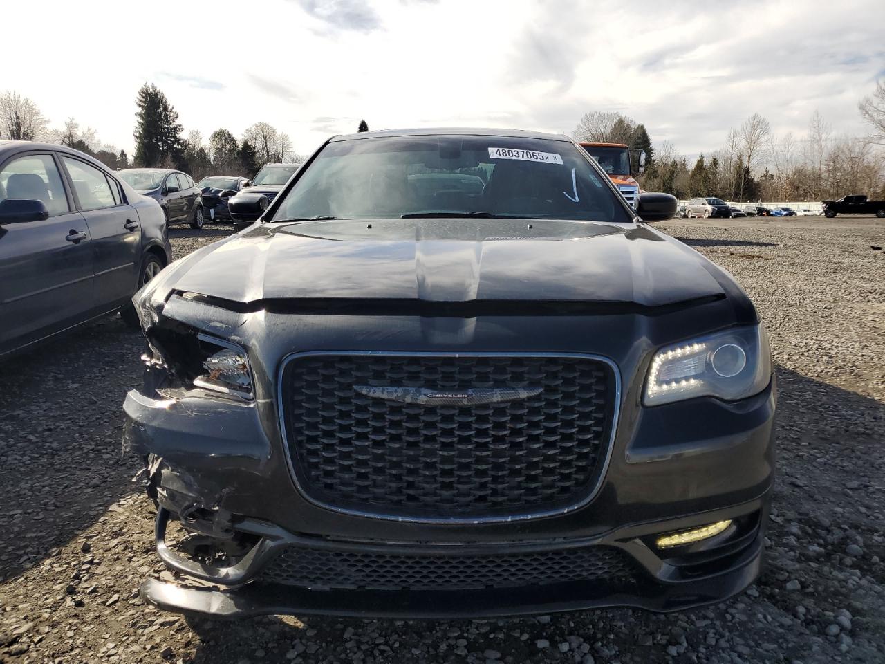 2019 Chrysler 300 VIN 2C3CCAGG4KH659215 Copart auction photo, side / undercarriage damage thumbnail 5
