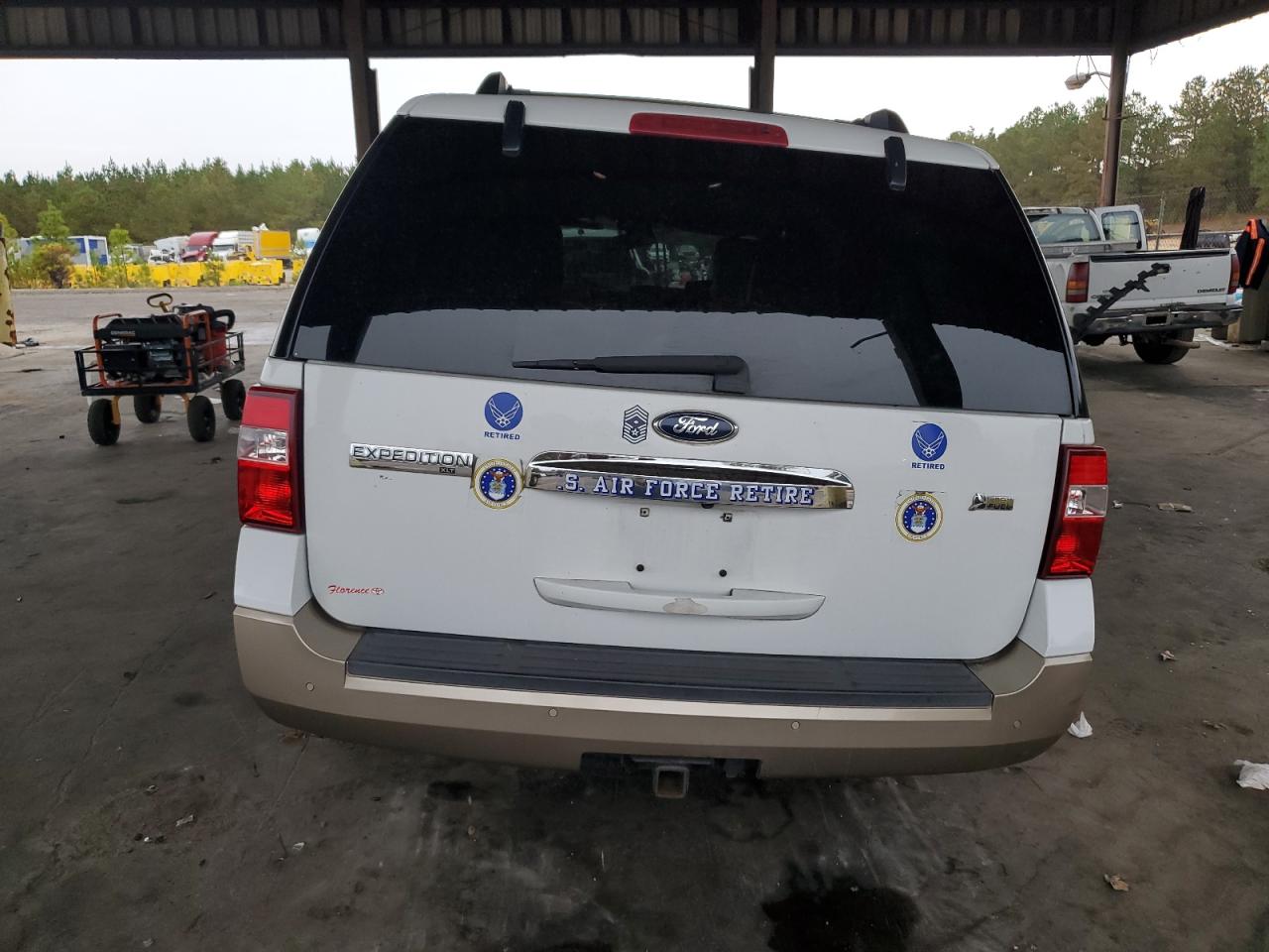 2013 Ford Expedition VIN 1FMJU1H5XDEF35341 Copart auction photo, front end damage thumbnail 6