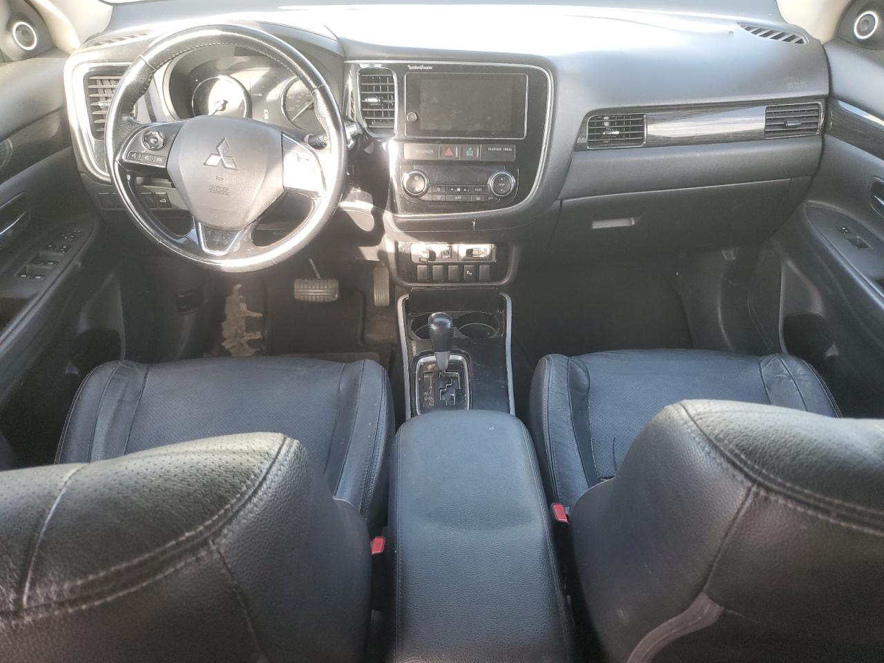 2017 Mitsubishi Outlander VIN JA4AZ3A39HZ013156 Copart auction photo, front end damage thumbnail 8